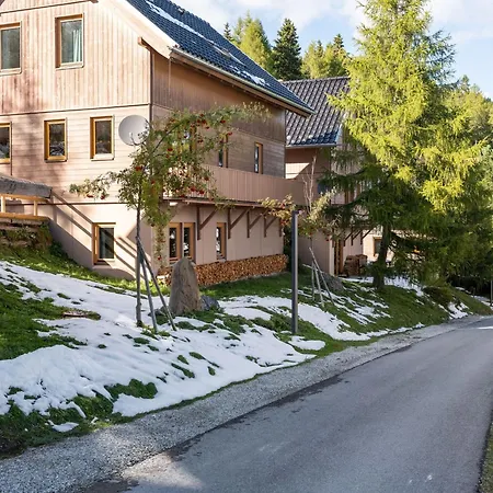 Chalet Almhuttendorf Turrach *