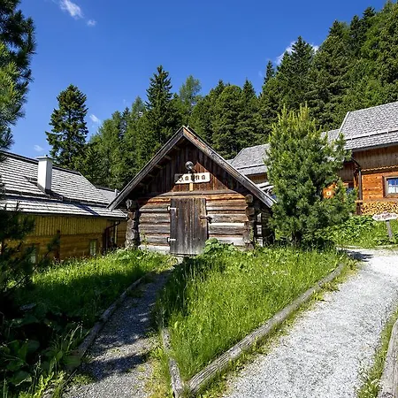 Chalet Almhuttendorf Turrach * Turracher Hoehe